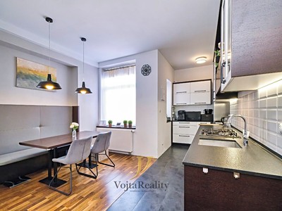 Prodej  vily 497 m², pozemek 1 515 m²