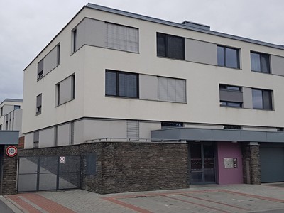 Pronájem bytu 1+kk 39 m² (Jednopodlažní)