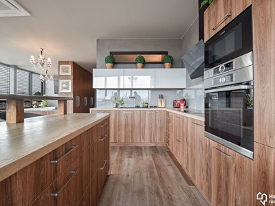 Pronájem bytu 1+kk 97 m²