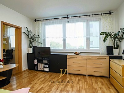 Pronájem bytu 2+1 80 m² (Jednopodlažní)