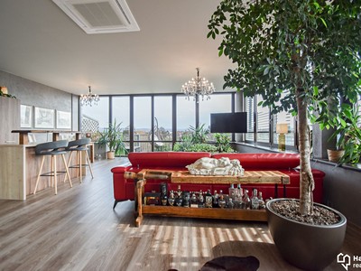 Pronájem bytu 1+kk 97 m²