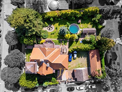 Prodej  vily 497 m², pozemek 1 515 m²