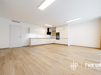 Pronájem bytu 3+kk 88 m²