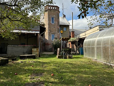 Prodej  rodinného domu 280 m², pozemek 574 m²